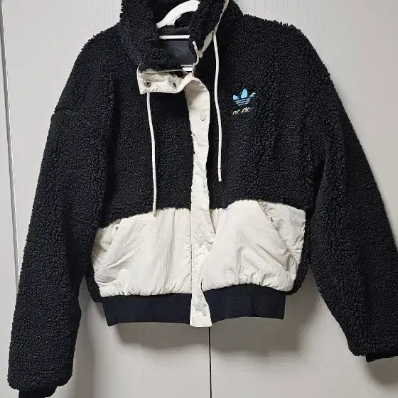 [BUNJANG] Adidas Fleece Hooded Zip-Up Black White / 아디다스 플리스 후드집업 블랙 화이트