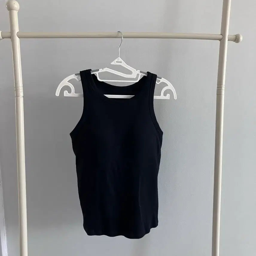 [BUNJANG] Uniqlo Ribbed Bra Top Black Medium / 유니클로 립브라탑 블랙 M
