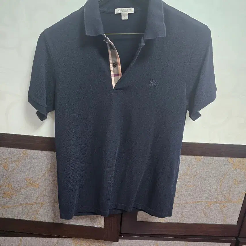 [BUNJANG] Burberry Hidden Check Collar Polo T-shirt / 버버리 히든체크 카라pk티