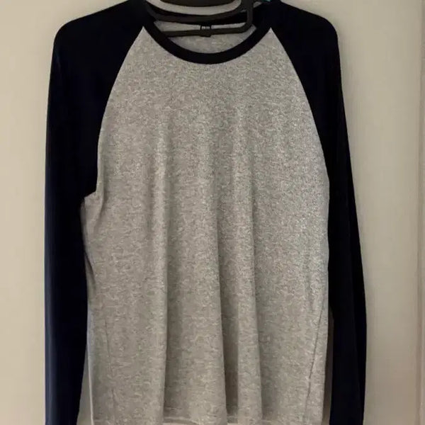 [BUNJANG] Uniqlo Raglan Long Sleeve Mini T-Shirt / [유니클로] 미니T(긴팔) 래글런