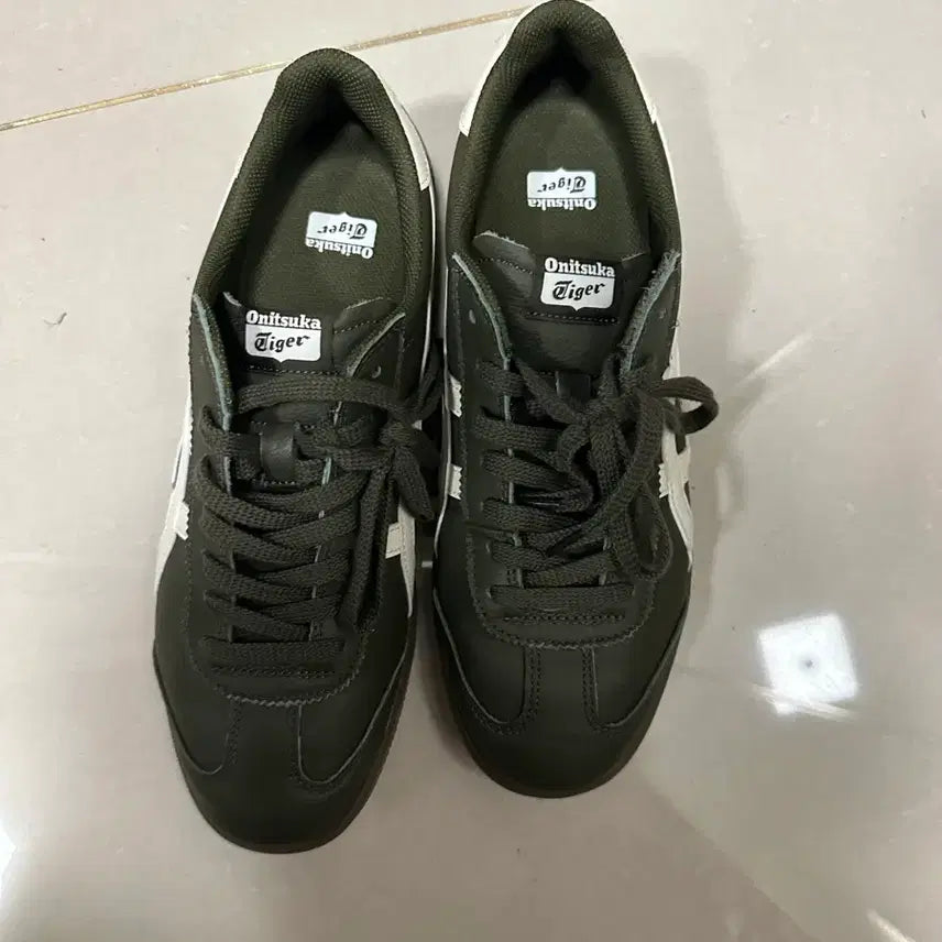[BUNJANG] Onitsuka Tiger Tokuten Olive Sneakers 270 / 오니츠카타이거 토쿠텐 올리브 270