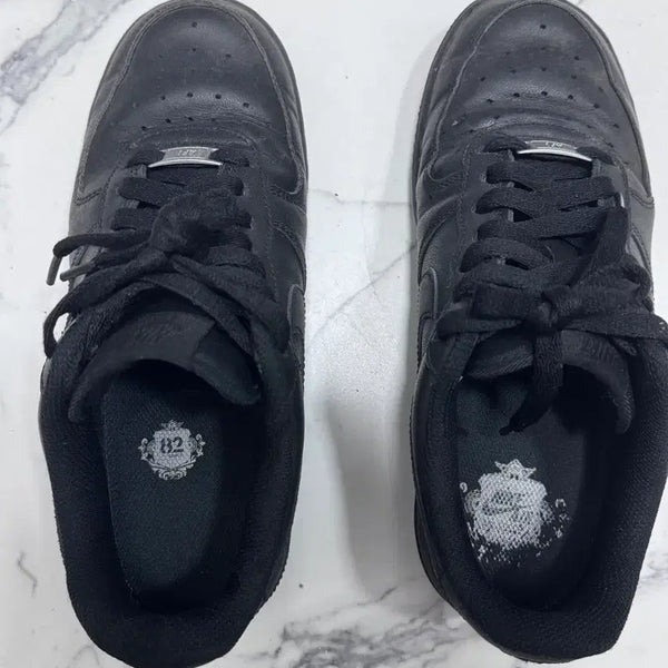 [BUNJANG] Nike Air Force 1 '07 Low Triple Black Sneakers / 나이키 에어포스 1 '07 로우 트리플 블랙 250