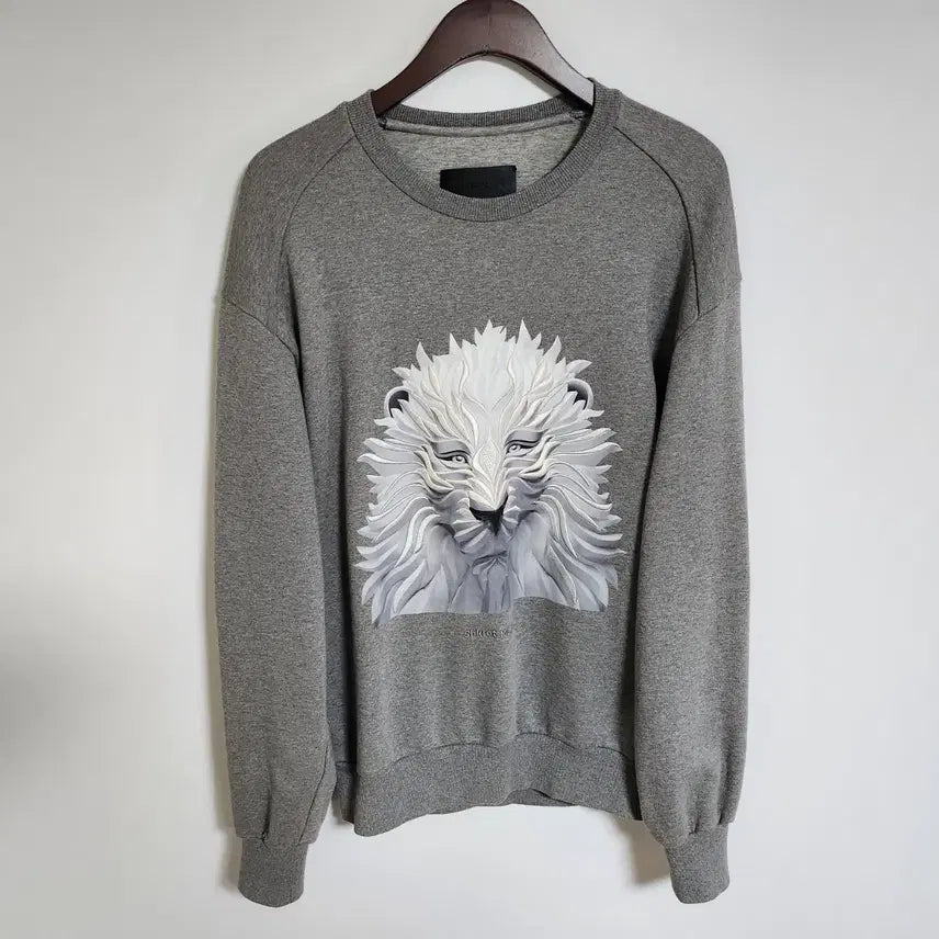 [BUNJANG] Juun.J Grey Lion Embroidery Sweatshirt / [46] 준지 그레이 사자 자수 맨투맨 JC8341P013