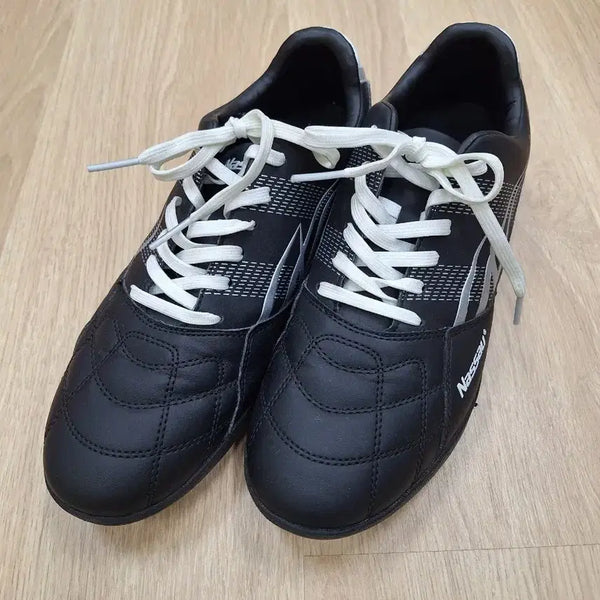 [BUNJANG] Nassau Revolution Futsal Shoes (Size 265) / 낫소 킥볼 레볼루션 풋살화  (265size)