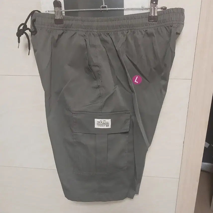 [BUNJANG] Unisex Cargo Shorts Charcoal Grey L / 카고 반바지 L 새상품 차콜그레이색