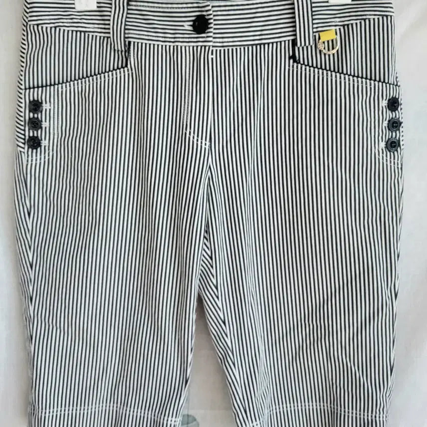 [BUNJANG] MUNSINGWEAR Women's Cotton Basic Half Pants Golf Wear / 먼싱웨어 여성 코튼 베이직 하프 팬츠 골프웨어