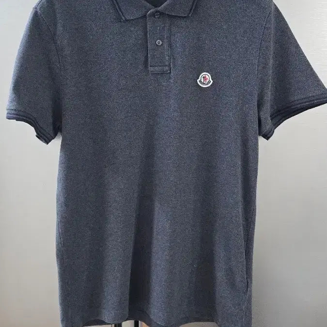 [BUNJANG] MONCLER Half-Sleeve Polo T-Shirt / [MONCLER] 몽클레르 반팔 카라티
