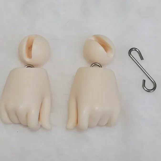 [BUNJANG] BJD MSD Unidentified Brand White/Normal Skin Hands (Fist Hands) / 구체관절인형 MSD 국내 미상 손파츠 (주먹손)