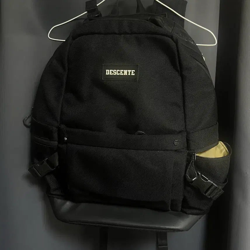 [BUNJANG] Descente Backpack Black / 데상트 백팩 블랙