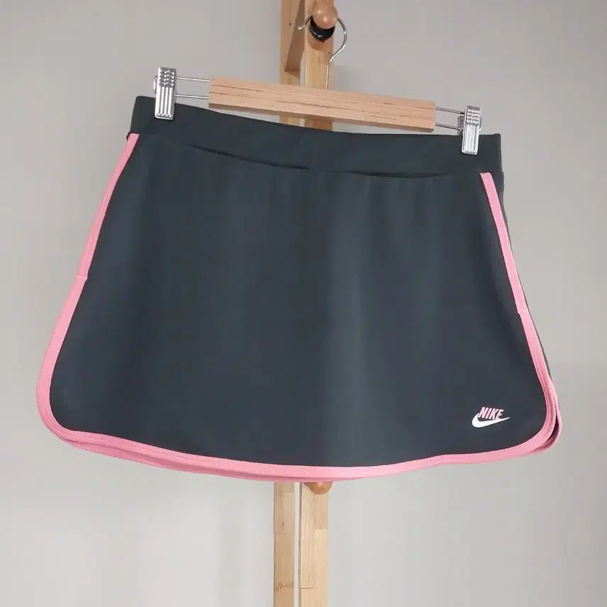[BUNJANG] Nike Sportswear Black Mini Skirt L / 나이키 스포츠웨어 블랙 미니 스커트 L