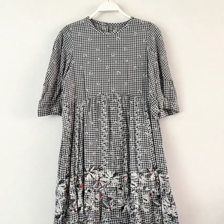 [BUNJANG] Thursday Island Check Flower Long Blouse / 써스데이아일랜드 체크 플라워 롱 블라우스
