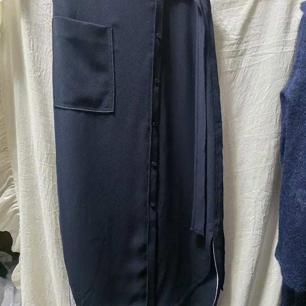 [BUNJANG] Sisley Navy Long Skirt with Button Detail and Large Pockets / 시슬리스커트