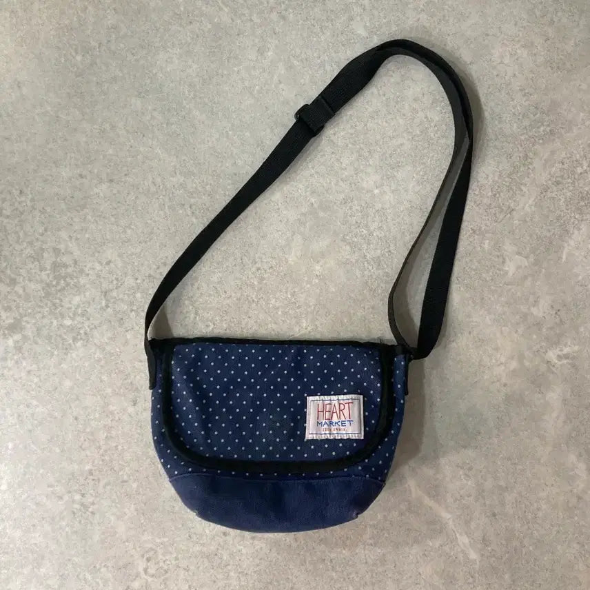 [BUNJANG] Heart Market 20th Anniversary Dot Crossbody Bag - Japanese Vintage / 하트마켓(Heart Market) 20주년 기념 도트 크로스백 일본 빈티지