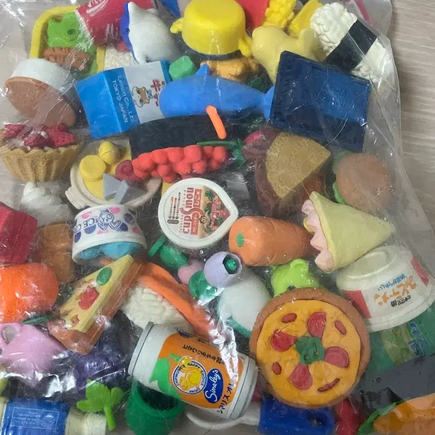[BUNJANG] Food and Animal Shaped Erasers / 음식 동물 모양 지우개