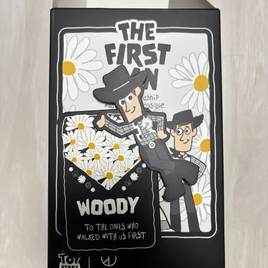 [BUNJANG] Toy Story x Peaceminusone Daisy Scarf Version Doll Keychain / 토이스토리 피스마이너스원 데이지+스카프 버전 인형 키링