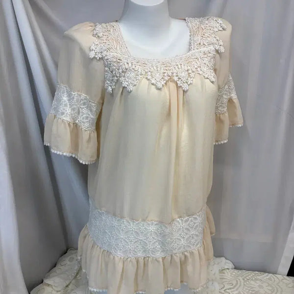 [BUNJANG] Myrrh Bohemian Ethnic Lace Short-Sleeve Blouse / myrrh 보헤미안 에스닉 레이스 반팔 블라우스 #csz867