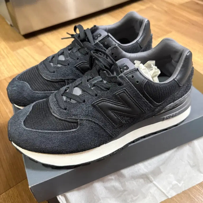 [BUNJANG] New Balance 574 Legacy Black Sneakers (265) / 뉴발란스 574 레거시 블랙 [265] 미착용