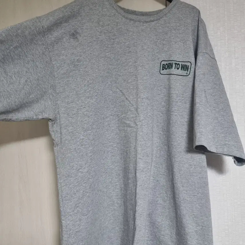 [BUNJANG] BORN TO WIN Heavyweight Graphic T-Shirt / BORN TO WIN 그래픽 반팔 티셔츠 헤비웨이트 110