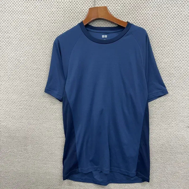 [BUNJANG] Uniqlo Functional Half-Sleeve T-Shirt - Size M / 유니클로 기능성 반팔티 M D09498