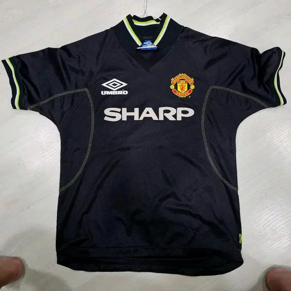 [BUNJANG] Umbro Manchester United 1998-1999 Black Football Jersey - Size M / 엄브로 빈티지 98-99 맨유 블랙 M