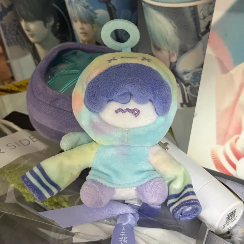 [BUNJANG] TXT Yeonjun Soobin Beomgyu Taehyun Hueningkai Rainbow Bbwatu Plush Doll / 투바투 연준수빈범규태현휴닝카이 레인보우 흠냐링 뿔바투 인형 양도