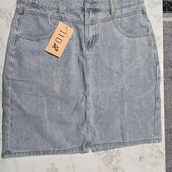 [BUNJANG] Light Blue Denim Mini Skirt Size 29 / 연청 청치마 사이즈 29 (새거예요