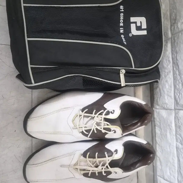 [BUNJANG] FootJoy Golf Shoes (255mm) + Golf Shoe Bag Set / 풋조이 골프화(255mm)+ 골프화가방