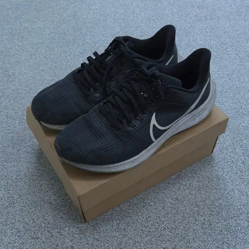 [BUNJANG] Nike Sneakers 265 / 265 나이키 스니커즈/일반 운동화 | 0722C09