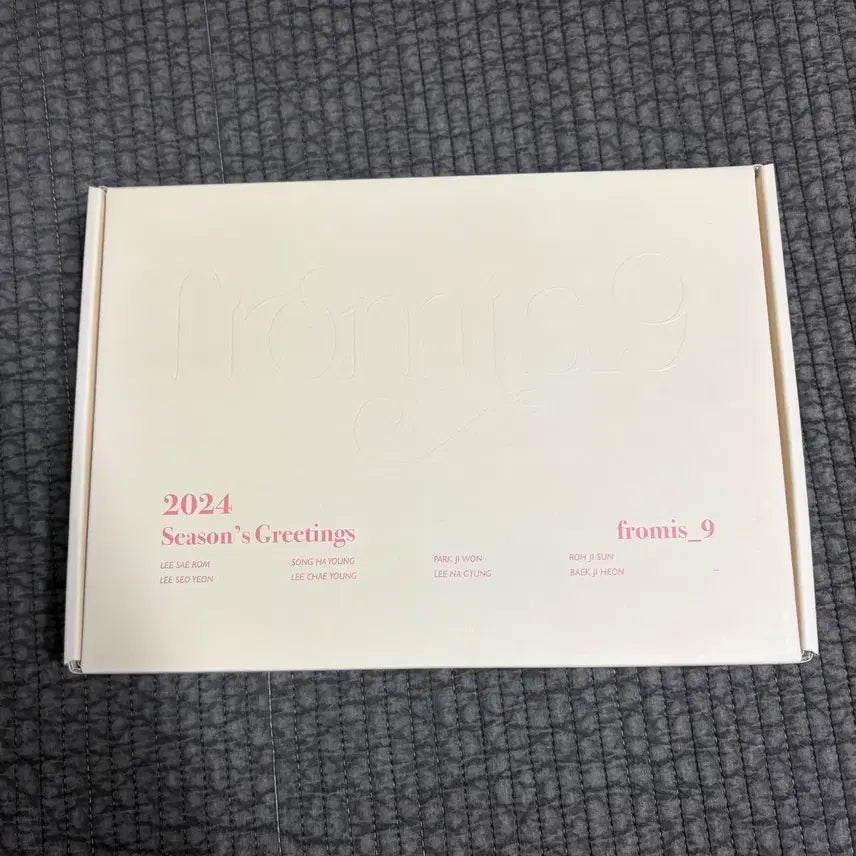 [BUNJANG] fromis_9 2024 Season's Greetings / 프로미스나인 2024 시즌그리팅
