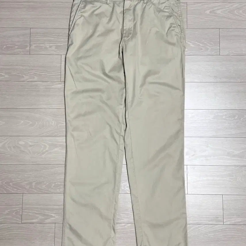 [BUNJANG] Uniqlo Regular Fit Chino Pants Beige Size 85 / 유니클로 레귤러핏 치노 팬츠 베이지 85