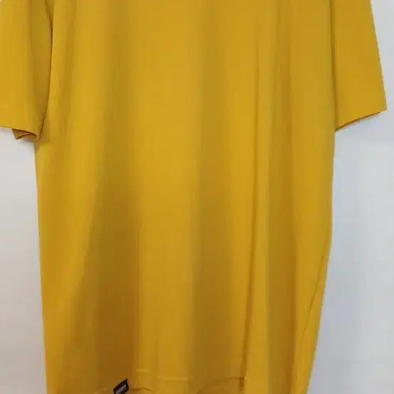 [BUNJANG] Discovery Yellow Unisex T-Shirt / 디스커버리 반팔티 옐로우 남녀공용
