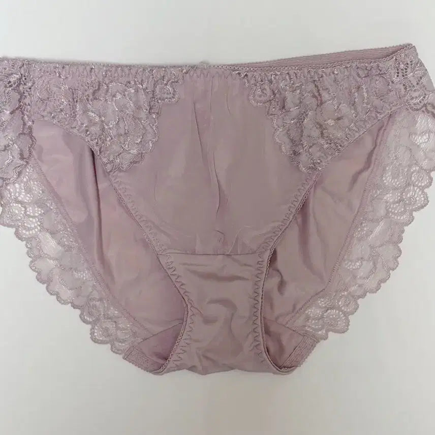 [BUNJANG] Aimée et moi Lace Lift Panty / 에메필 리프트 레이스 팬티