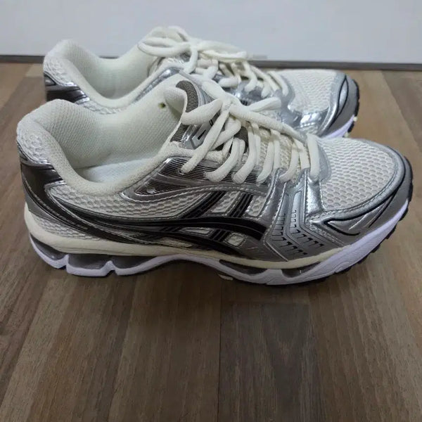 [BUNJANG] Asics Gel-Kayano White Silver 270 / 아식스 젤카야노 화이트실버 270