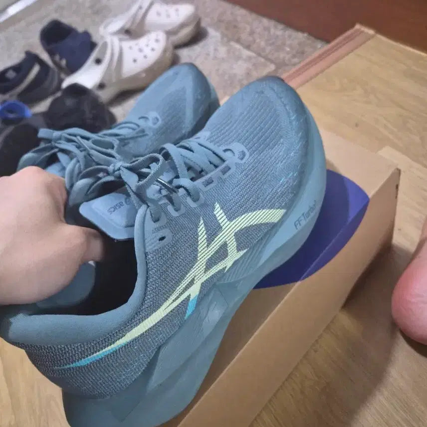 [BUNJANG] Asics NovaBlast 6 Running Shoes - Size 260 / 아식스 노바블라스트6 260