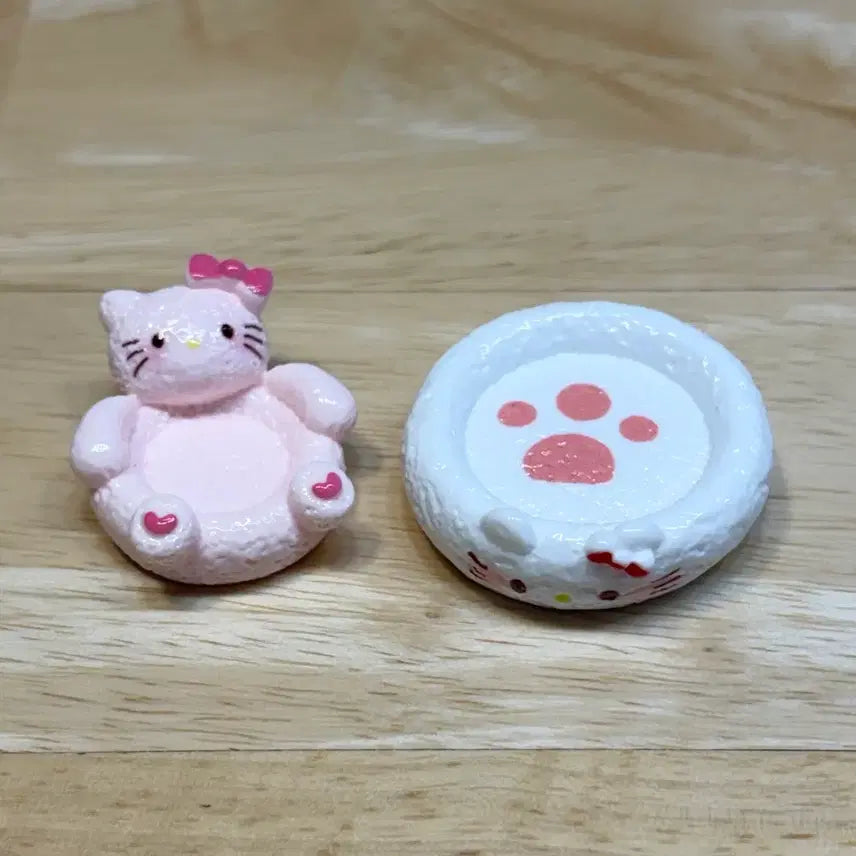 [BUNJANG] Miniature Hello Kitty Sofa / 미니어쳐 키티 쇼파