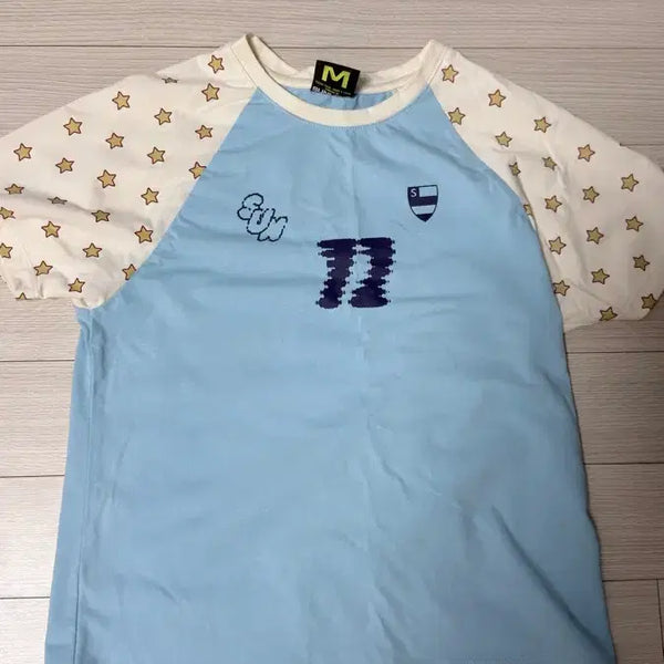 [BUNJANG] Blue Casual Top with Star Pattern Sleeves / 썬러브