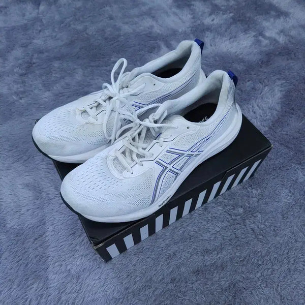 [BUNJANG] Asics Athletic Shoes Size 295 / 295 아식스 운동화 | 0715A42