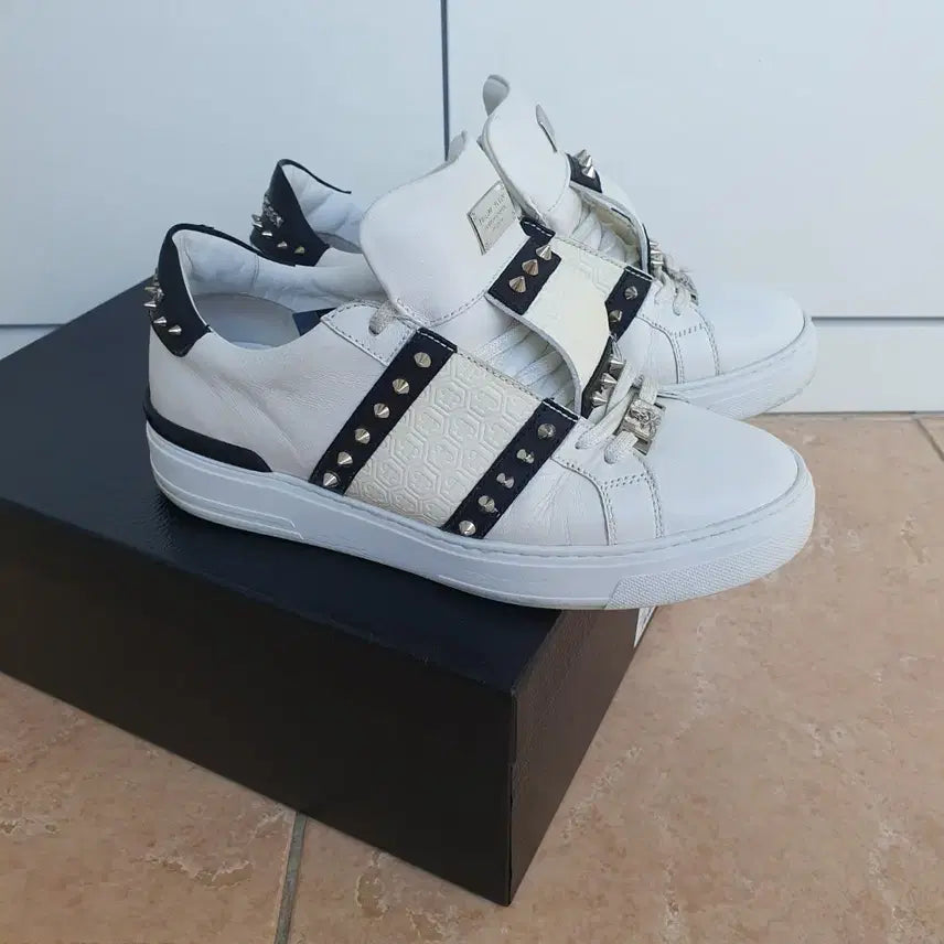 [BUNJANG] Philipp Plein Studded Sneakers Shoes Size 40 / 필립플레인 스터드 스니커즈 신발 40사이즈