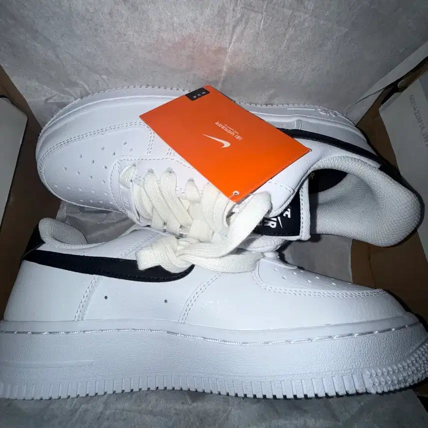 [BUNJANG] Nike Air Force 1 '07 White Black / 나이키 에어포스 1 '07 화이트 블랙