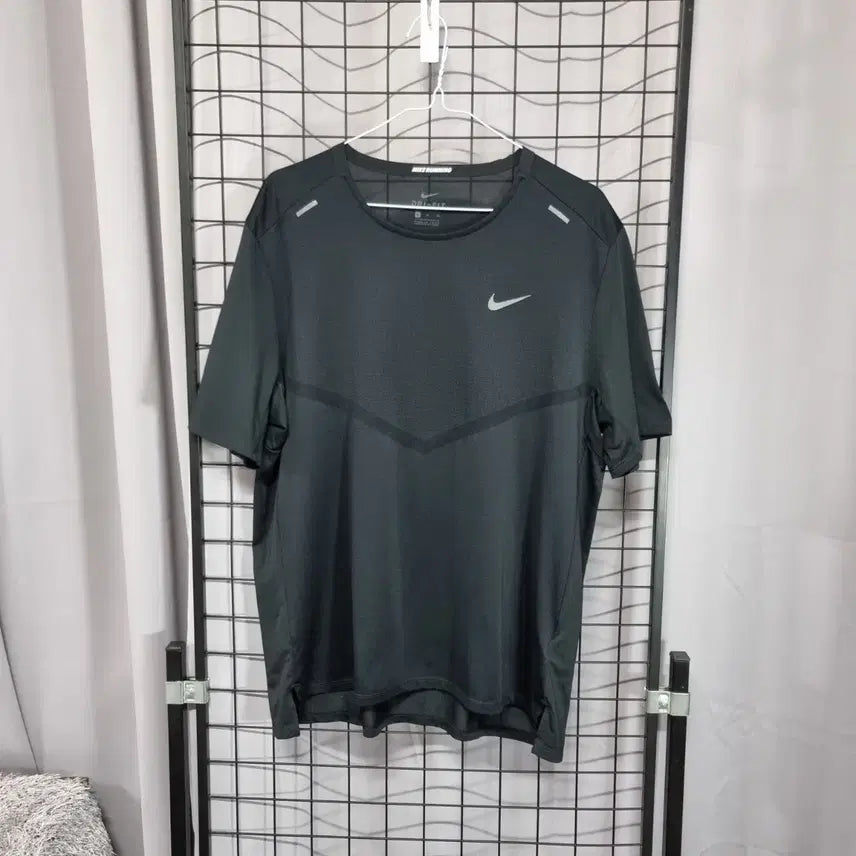 [BUNJANG] Nike Running Dri-FIT Rise 365 Short Sleeve Running Top XL / 나이키 러닝 반팔 드라이핏 라이즈 365 런닝 탑 반팔티 105 XL