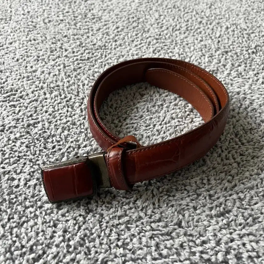 [BUNJANG] Japanese Vintage Antique Leather Belt / JPN . 일본빈티지 엔틱 레더벨트