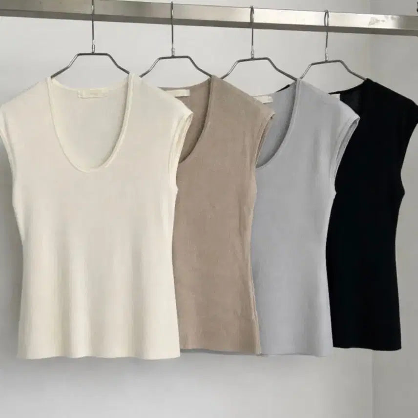 [BUNJANG] U-Neck Summer Cooling Knit (Black) / 유넥 여름 쿨링 니트(블랙)