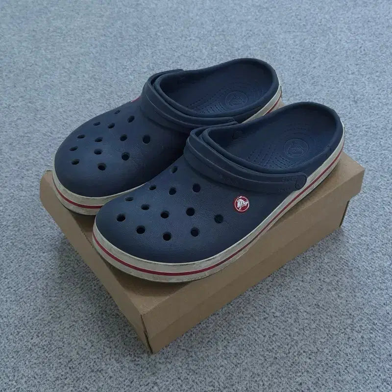 [BUNJANG] Crocs M10 W12 Clogs / M10 W12 크록스 슬리퍼 | 0722C15