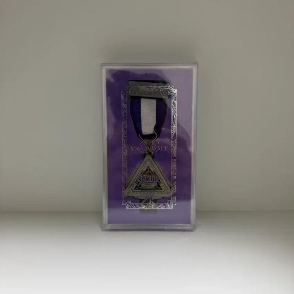 [BUNJANG] Zutto Mayo 2024 Brooch / 즛토마요 24년도 훈장 판매합니다