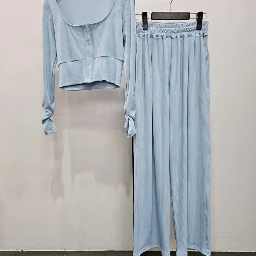 [BUNJANG] Two-Piece Knit Cardigan and Pants Set / 새상품 가디건 +팬츠 세트