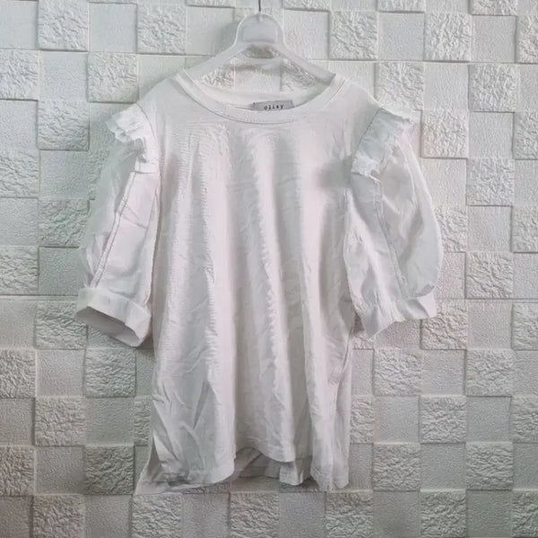 [BUNJANG] Oizay Ruffled Short Sleeve T-Shirt White / oizay 프릴 반팔 티셔츠 화이트 55-66