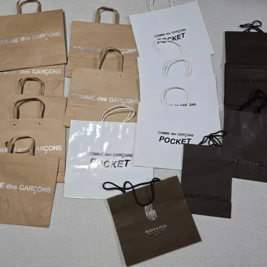 [BUNJANG] Bundle Set Luxury Brand Shopping Bags (17 pcs) / (17장 일괄) 꼼데가르송 쇼핑백 @ 루이비통 쇼핑백 @ 고야드 쇼핑백