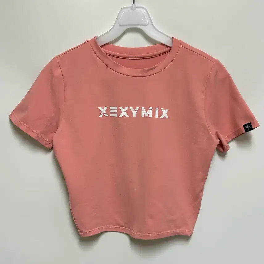 [BUNJANG] Xexymix Women's Cropped Athleisure Short-Sleeve T-Shirt (Coral Pink, L) / [여자-90 (L)]젝시믹스 크롭 애슬레저 반팔티