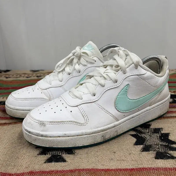 [BUNJANG] Nike Court Borough Low ReCraft Sneakers / 나이키 코트버로우 로우 리크래프트 스니커즈 240 X02451