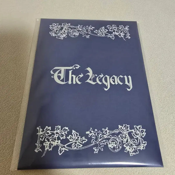 [BUNJANG] Forestella The Legacy Regular 4th Album [KIWEE B Ver.] / 포레스텔라 정규 4집 더 레거시  [KIWEE B Ver.]